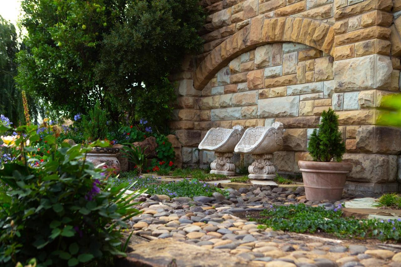 Wild Horses Lodge Harrismith Exterior foto